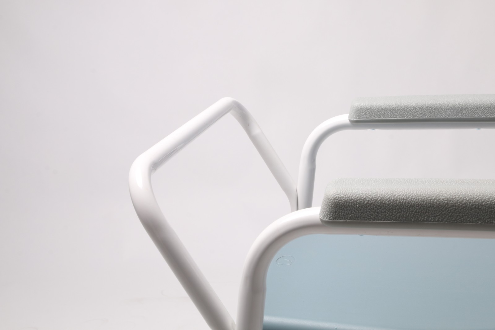 Height Adjustable Commode Chair - Image 4